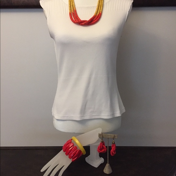 Beautiful red&yellow necklace, earring & bracelets - Picture 2 of 6